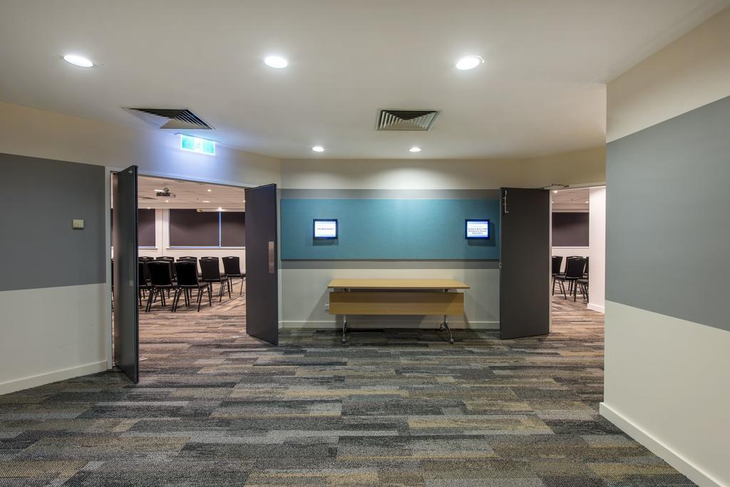 Oaks Perth Hotel Экстерьер фото